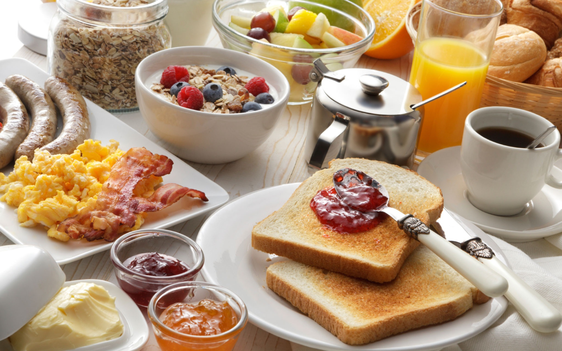 3 Nutritious Breakfast Ideas for Seniors to Start Their Day Right